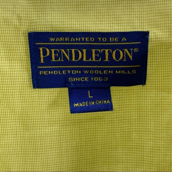 Women’s Pendleton Button up Top - Picture 4 of 4
